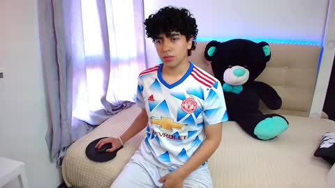 Snapshot of _nickconnor1 chatting on January 4, 8:16 pm Nicolas online show from January 4, 8:16 pm