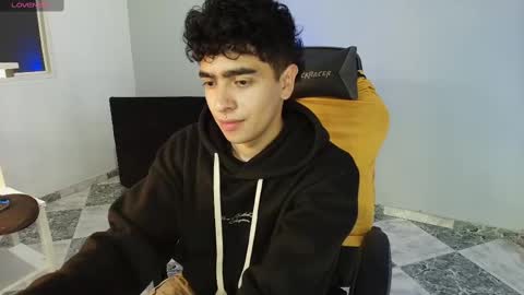 Snapshot of _nickconnor1 chatting on September 10, 11:27 pm Nicolas online show from September 10, 11:27 pm
