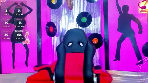 Nicky  Please help me with your thumbs up its importan online show from October 13, 7:14 pm