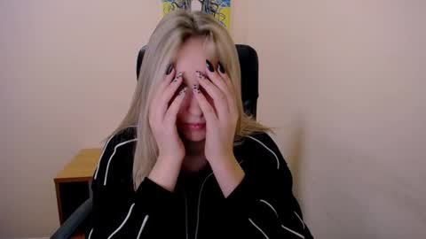 Nica online show from September 25, 11:47 am