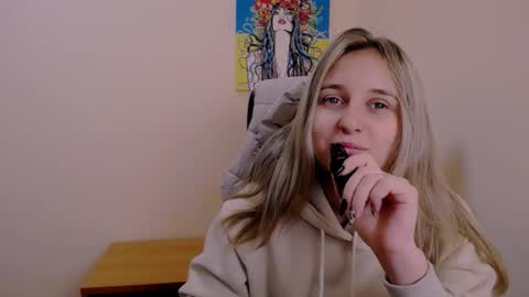 Nica online show from October 19, 8:48 am