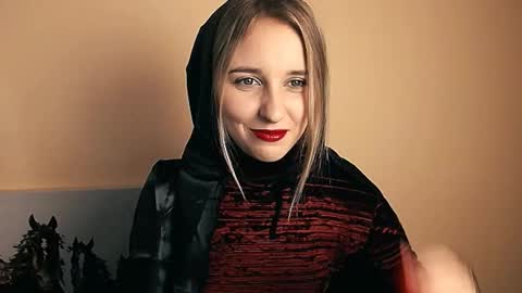 Nica online show from October 31, 12:17 pm