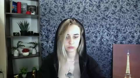 Snapshot of _nicole_new chatting on February 15, 2:36 pm Nica online show from February 15, 2:36 pm