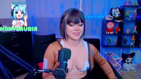 niiky online show from November 18, 10:52 am