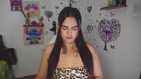 Snapshot of _ninahot chatting on October 12, 5:28 am Nina  online show from October 12, 5:28 am