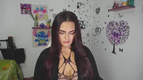 Snapshot of _ninahot chatting on October 28, 11:07 pm Nina  online show from October 28, 11:07 pm