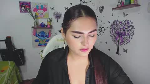 Snapshot of _ninahot chatting on October 31, 5:08 am Nina  online show from October 31, 5:08 am