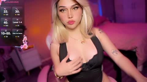 Snapshot of _nippleticklexxx chatting on December 21, 6:48 pm Lily online show from December 21, 6:48 pm