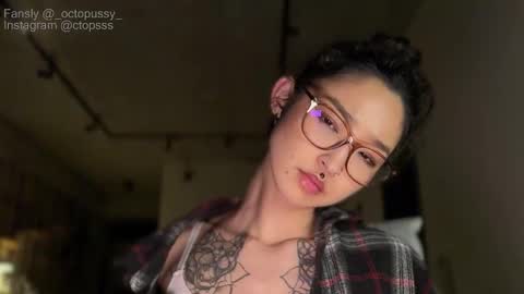 Mikayla online show from March 31, 12:34 am