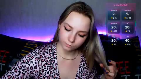 Snapshot of _pando4ka_ chatting on February 15, 7:54 pm pando4ka online show from February 15, 7:54 pm