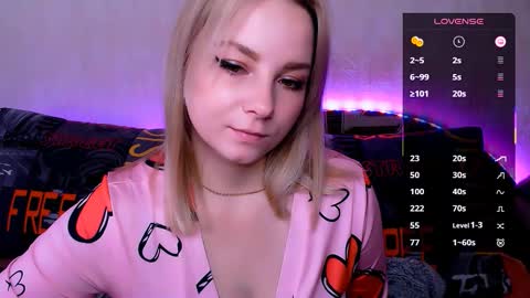 Snapshot of _pando4ka_ chatting on February 22, 8:02 am pando4ka online show from February 22, 8:02 am