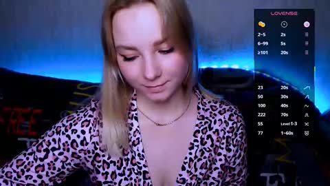 Snapshot of _pando4ka_ chatting on February 25, 8:57 am pando4ka online show from February 25, 8:57 am