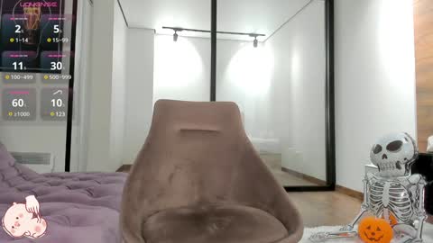 Tina online show from December 7, 4:20 am