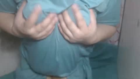 Snapshot of _pinayglamourbum_143xxx_ chatting on September 30, 9:14 am Pinaylovelybum online show from September 30, 9:14 am