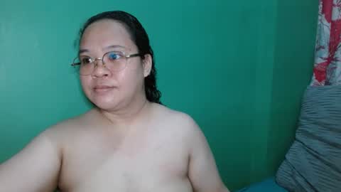 Pinaylovelybum online show from May 20, 8:31 am