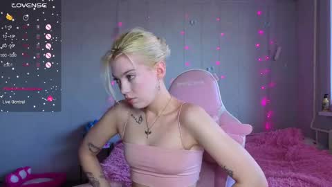 Ellie and Nika online show from June 7, 11:25 am
