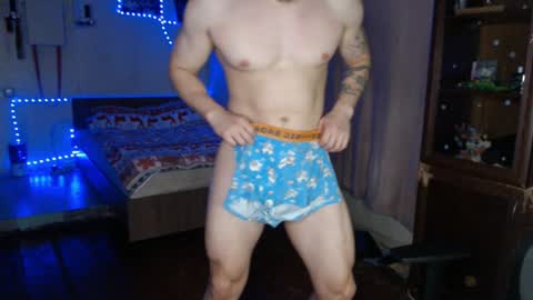 Snapshot of _purrari chatting on December 27, 5:20 am Vampire online show from December 27, 5:20 am