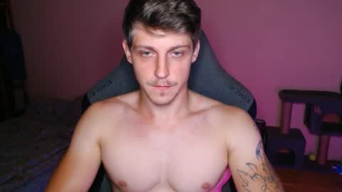 Snapshot of _purrari chatting on September 17, 11:39 pm Vampire online show from September 17, 11:39 pm