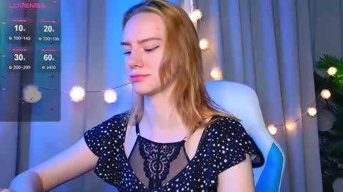 im Amy online show from October 14, 6:14 am