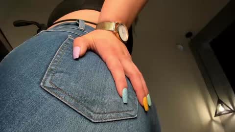 rebecca online show from January 27, 3:39 pm