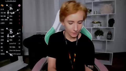 Rein online show from November 19, 5:24 pm