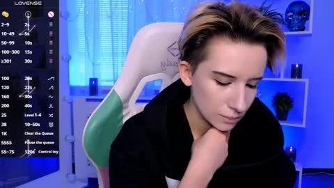 Rein online show from May 14, 2:46 pm