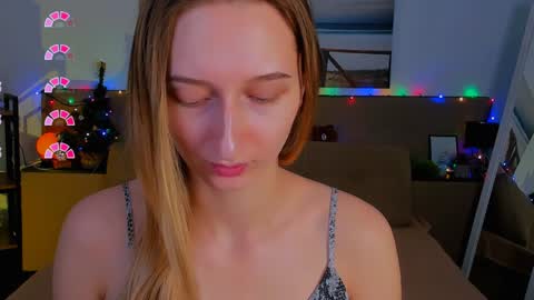 I am Rina online show from December 18, 9:58 am