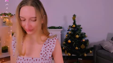 I am Rina online show from December 19, 6:45 am