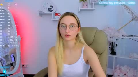 I am Rina online show from February 27, 9:43 am