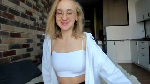 Snapshot of _ruby_kim chatting on October 4, 6:11 am Ruby online show from October 4, 6:11 am