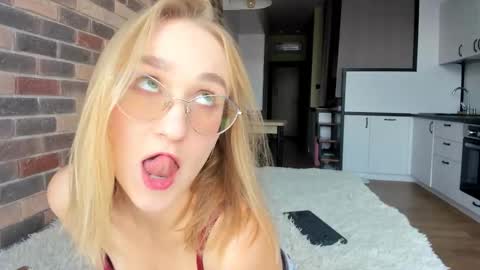 Snapshot of _ruby_kim chatting on November 5, 10:48 am Ruby online show from November 5, 10:48 am