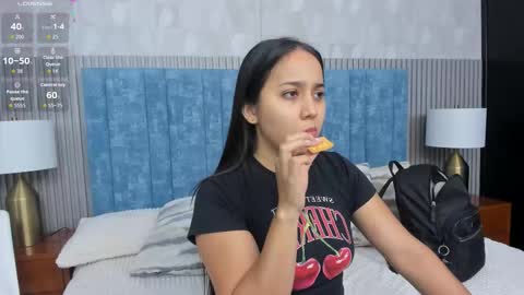 Snapshot of _sammy_fit chatting on September 30, 12:32 pm Antonella online show from September 30, 12:32 pm