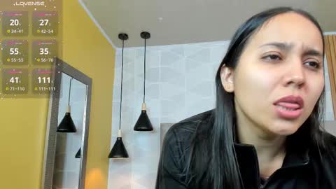 Snapshot of _sammy_fit chatting on February 24, 12:25 pm Antonella online show from February 24, 12:25 pm