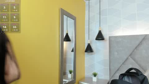 Snapshot of _sammy_fit chatting on March 25, 12:22 pm Antonella online show from March 25, 12:22 pm