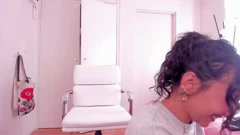 Snapshot of _sandy_s_ chatting on February 14, 11:53 pm Sandyy online show from February 14, 11:53 pm