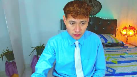 Snapshot of _santi2 chatting on March 21, 8:19 am santi online show from March 21, 8:19 am