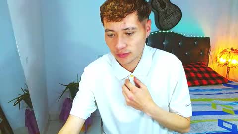 Snapshot of _santi2 chatting on March 24, 1:54 am santi online show from March 24, 1:54 am