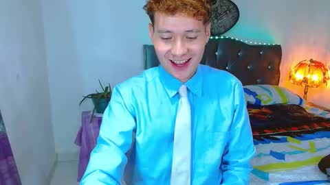 Snapshot of _santi2 chatting on March 31, 12:01 am santi online show from March 31, 12:01 am