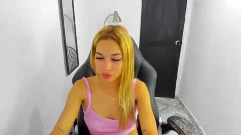 Valerie online show from June 25, 2:44 am