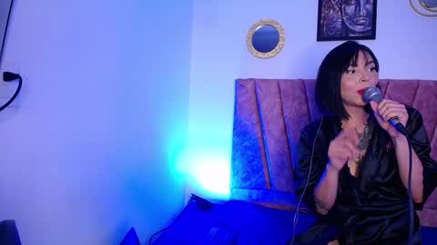 Snapshot of _scarlet_joness_ chatting on October 12, 8:30 pm SCARLET online show from October 12, 8:30 pm