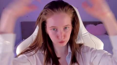 Snapshot of _secretelly_ chatting on November 21, 11:20 am _secretelly_ online show from November 21, 11:20 am