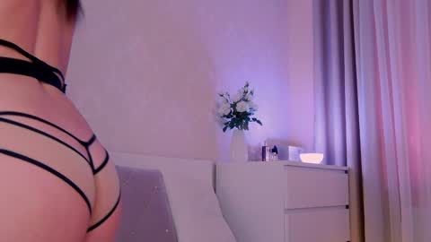 Snapshot of _seductive_ chatting on February 8, 10:08 pm Alya online show from February 8, 10:08 pm