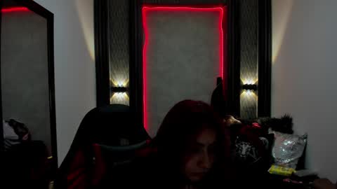 Selene online show from January 13, 1:39 pm