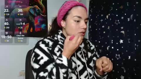 Snapshot of _serendepia_ chatting on November 24, 5:07 am Serendipia online show from November 24, 5:07 am