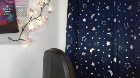 Snapshot of _serendepia_ chatting on January 8, 7:21 am Serendipia online show from January 8, 7:21 am