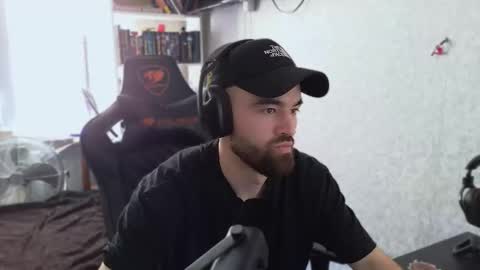 Snapshot of _serious_man chatting on September 9, 6:02 am Ask me online show from September 9, 6:02 am