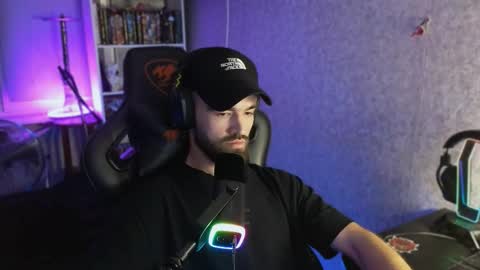 Snapshot of _serious_man chatting on September 9, 10:42 pm Ask me online show from September 9, 10:42 pm