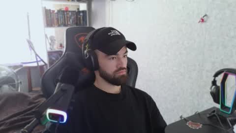 Snapshot of _serious_man chatting on September 12, 5:29 am Ask me online show from September 12, 5:29 am