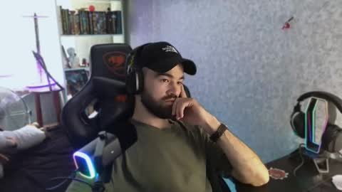 Snapshot of _serious_man chatting on September 17, 10:06 am Ask me online show from September 17, 10:06 am