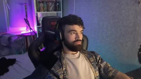 Snapshot of _serious_man chatting on September 27, 11:10 pm Ask me online show from September 27, 11:10 pm